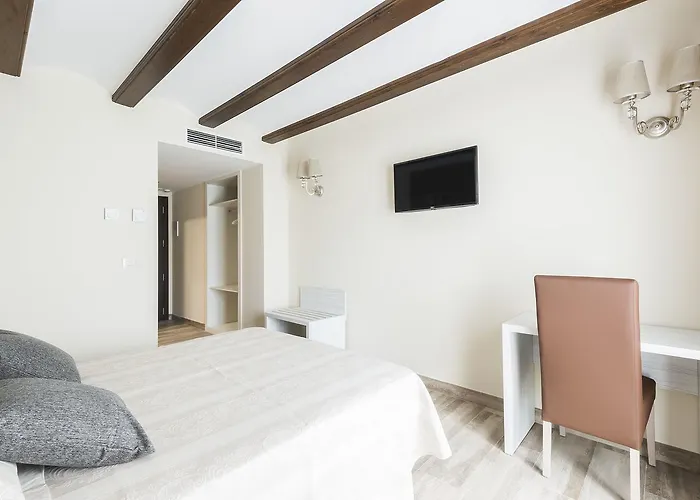 Atiana Hotell Albarracín